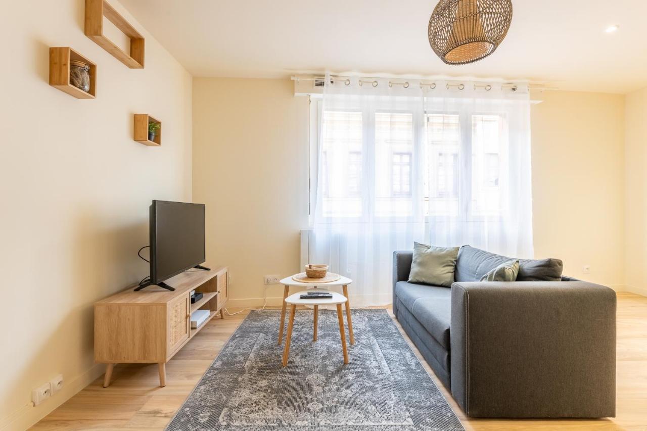 Le Chic - Appartement Elegant & Cosy En Hyper-Centre De Douai Exterior foto