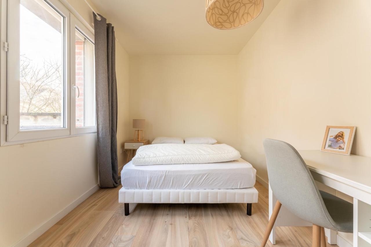 Le Chic - Appartement Elegant & Cosy En Hyper-Centre De Douai Exterior foto